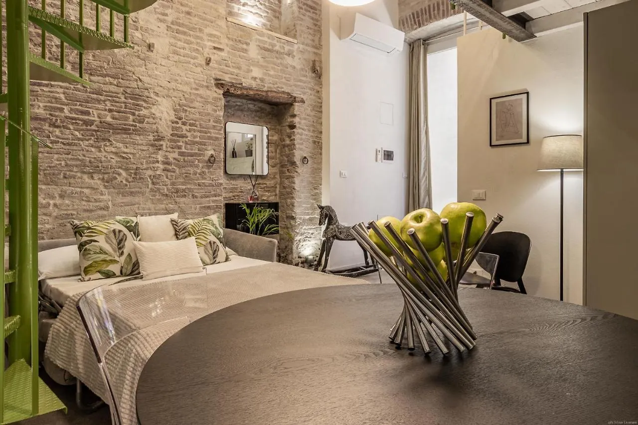 Vicolo Dei Duelli Industrial Green Apartment Ferrara