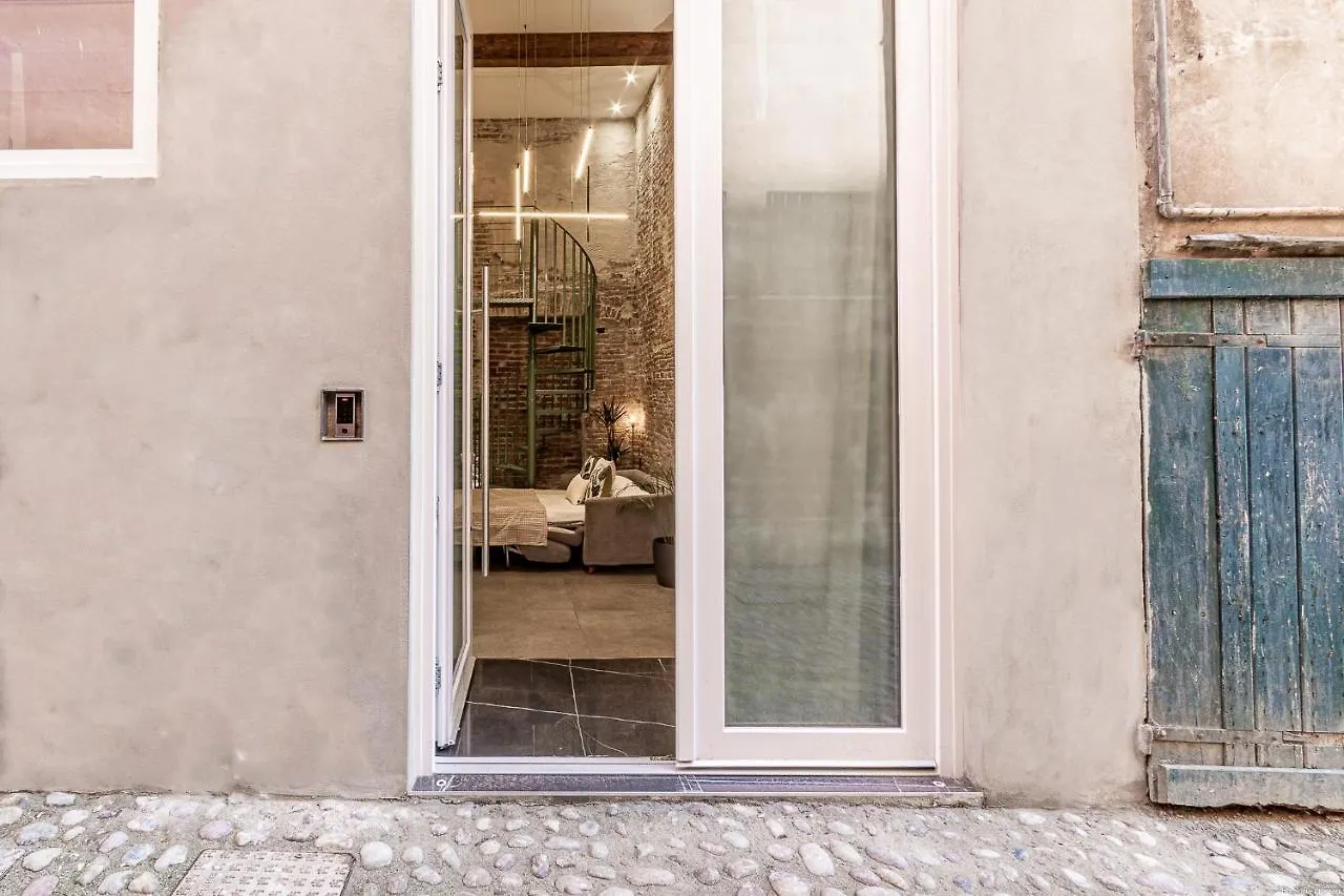 Vicolo Dei Duelli Industrial Green Apartment Ferrara